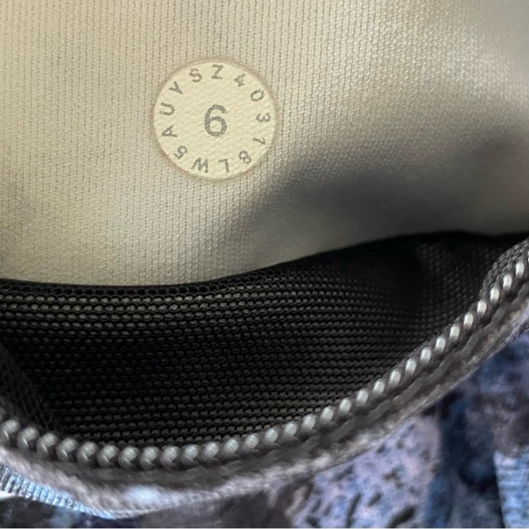 Lululemon Speed Up Tight Full On Luxtreme Screen Camo Multi Leggings - Picture 8 of 8